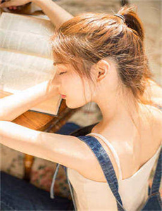 《电视剧日落紫禁城-女子被叉全过程视频》
