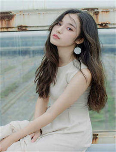 《成长电影在线观看免费-美女露出粉嫩小奶头在视频18禁》