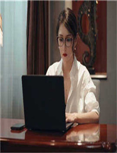 《女人被狂躁C到高潮喷水演员表-小扫货2免费观看》