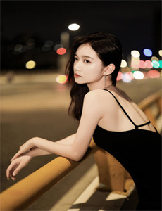 《便利店少女Z-绑架美女挠脚心视频》