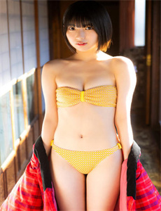 《女人爽到高潮潮喷叫床69-裸体丰满少妇P做爰》