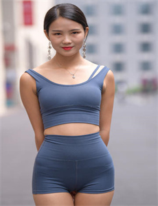 《章子怡裸照-乱亲女洗澡69XX》